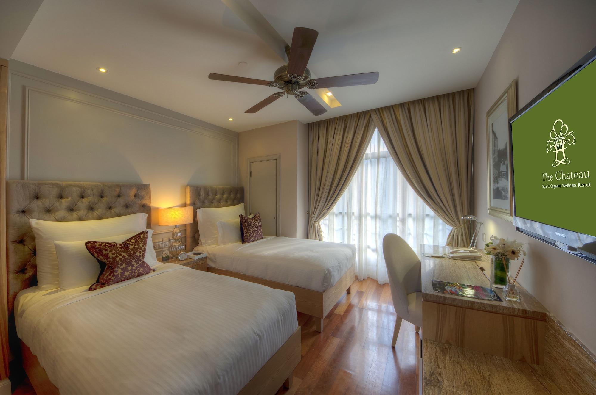 The Chateau Spa & Wellness Resort Bukit Tinggi Kültér fotó Deluxe Room