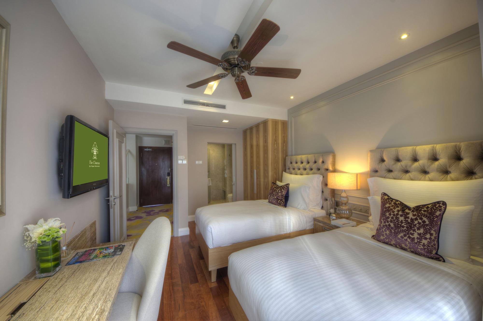 The Chateau Spa & Wellness Resort Bukit Tinggi Kültér fotó Deluxe Room