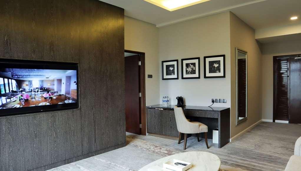 The Chateau Spa & Wellness Resort Bukit Tinggi Szoba fotó A room at the hotel